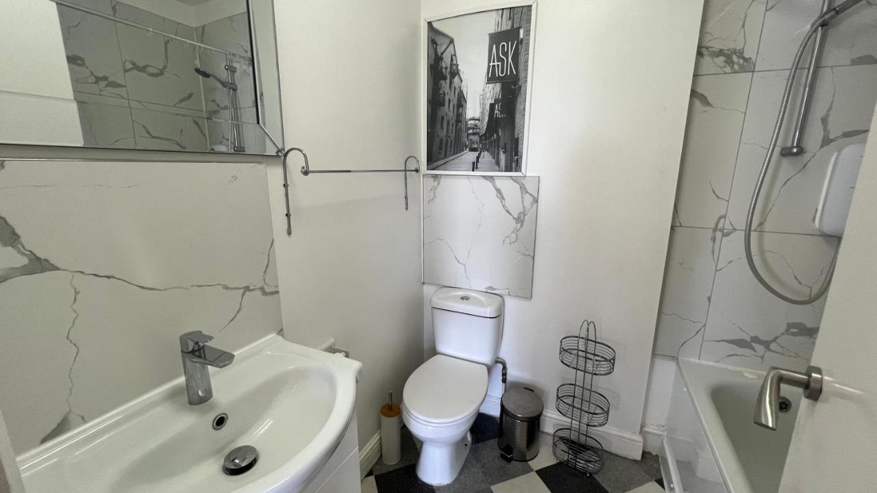 Comfy 2 Bedroom Apartments - Finchley Road, Londres Extérieur photo