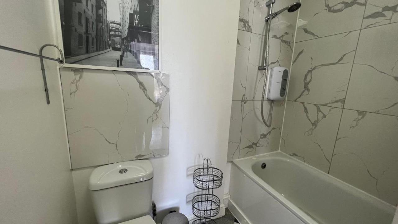 Comfy 2 Bedroom Apartments - Finchley Road, Londres Extérieur photo